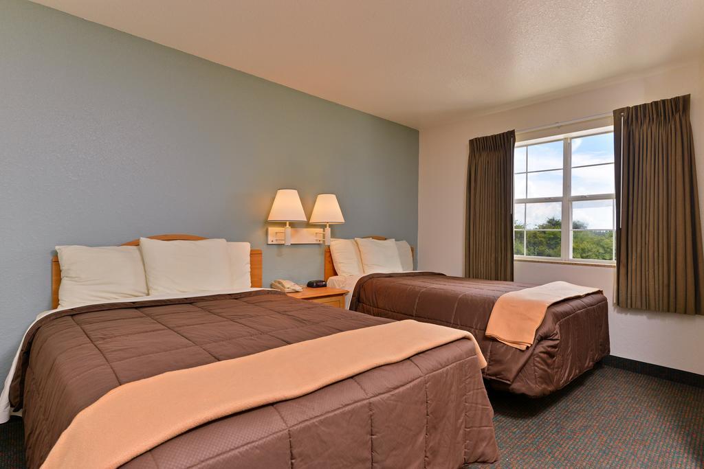 Americas Best Value Inn&Suites-Winnie Exterior foto