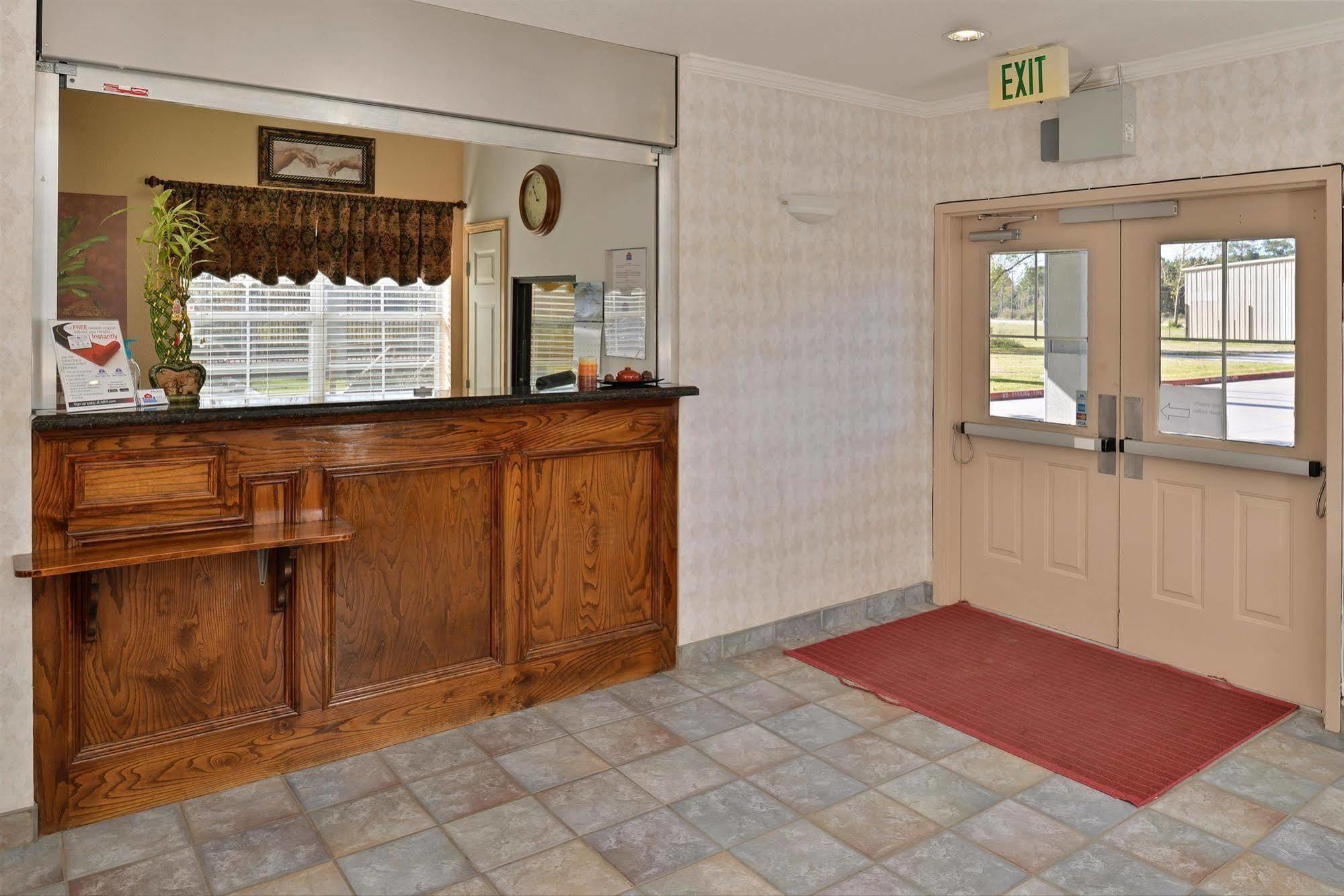Americas Best Value Inn&Suites-Winnie Exterior foto